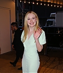 dakotafanningdaily-arrivingatthetodayshow-052.jpg