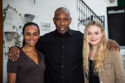 dakotafanningdaily-theequalizer3photocallinatrani-011.jpg