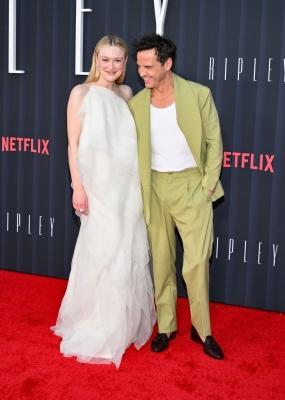 dakotafanningdaily-ripleylapremiere-0075.jpg
