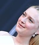 dakotafanningdaily-ripleylapremiere-0134.jpg