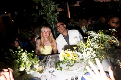 dakotafanningdaily-saksummerdinner-013.jpg