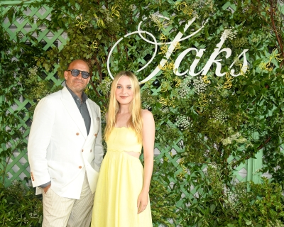 dakotafanningdaily-saksummerdinner-016.jpg