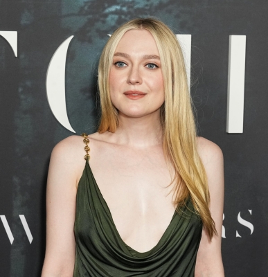 dakotafanningdaily-thewatchersnypremiere-0118.jpg