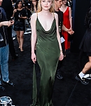 dakotafanningdaily-thewatchersnypremiere-0104.jpg