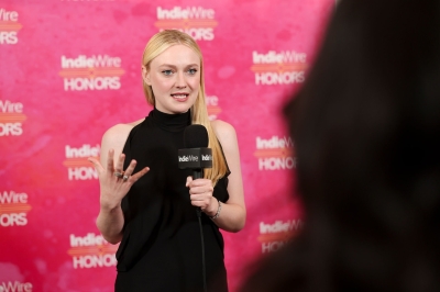 dakotafanningdaily-indiewirehonorsinla-014.jpg