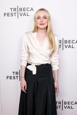 dakotafanningdaily-mastermindtothinklikeakillerpremiere-014.jpg
