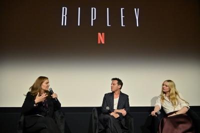 dakotafanningdaily-ripleylatastemakerevent-04.jpg
