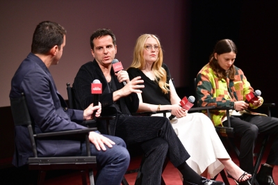 dakotafanningdaily-sagaftrapresentsripley-007.jpg