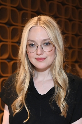 dakotafanningdaily-sagaftrapresentsripley-033.jpg