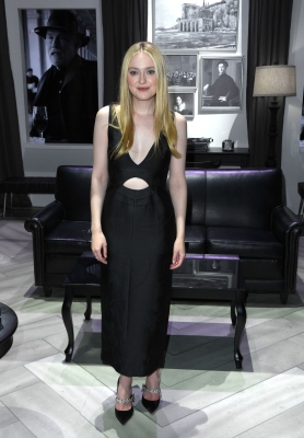 dakotafanningdaily-atasofficialripleycreening-0032.jpg