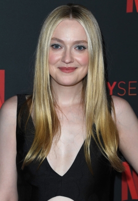 dakotafanningdaily-atasofficialripleycreening-0097.jpg