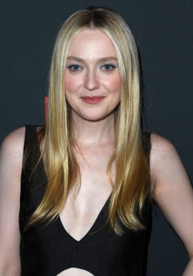dakotafanningdaily-atasofficialripleycreening-0098.jpg