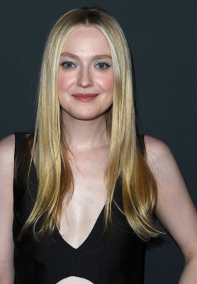 dakotafanningdaily-atasofficialripleycreening-0104.jpg