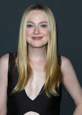 dakotafanningdaily-atasofficialripleycreening-0109.jpg