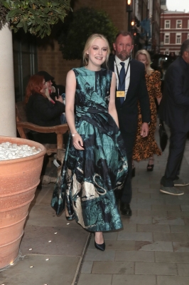 dakotafanningdaily-outsidethewatched_speacialscreeninginlondon-008.jpg