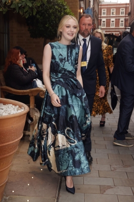 dakotafanningdaily-outsidethewatched_speacialscreeninginlondon-010.jpg