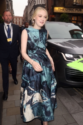 dakotafanningdaily-outsidethewatched_speacialscreeninginlondon-014.jpg