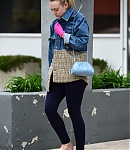 dakotafanningdaily-outinlosangeles-04.jpg