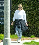 dakotafanningdaily-returningtoherhome-3.jpg