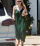 dakotafanningdaily-movingboxeswithhermom-49.jpg