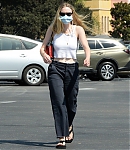 dakotafanningdaily-groceryshoppingatvons-005.jpg