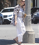 dakotafanningdaily-outandaboutinwesthollywood-018.jpg