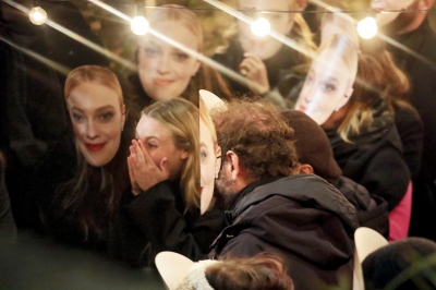 dakotafanningdaily-atsantotrastevereinrometocelebrateherbday-003.jpg