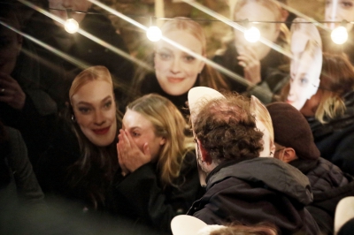 dakotafanningdaily-atsantotrastevereinrometocelebrateherbday-004.jpg