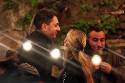 dakotafanningdaily-atsantotrastevereinrometocelebrateherbday-007.jpg