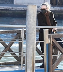 dakotafanningdaily-atthetrainstationinvenice-006.jpg
