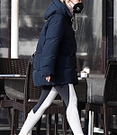 dakotafanningdaily-headingtothegyminvenice-010.jpg