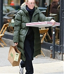 dakotafanningdaily-outandaboutinnewyorkcity-008.jpg