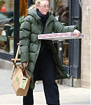 dakotafanningdaily-outandaboutinnewyorkcity-009.jpg