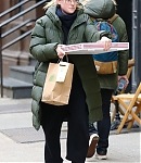 dakotafanningdaily-outandaboutinnewyorkcity-010.jpg