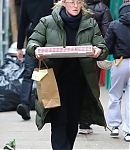 dakotafanningdaily-outandaboutinnewyorkcity-011.jpg