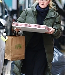 dakotafanningdaily-outandaboutinnewyorkcity-014.jpg