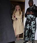 dakotafanningdaily-leavingthehbogoldeglobesafterparty-005.jpg