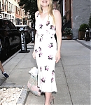 dakotafanningdaily-outinsoho-047.jpg