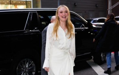 dakotafanningdaily-outsidegmanyc-073.jpg