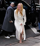 dakotafanningdaily-outsidegmanyc-053.jpg