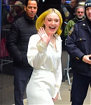 dakotafanningdaily-outsidegmanyc-064.jpg