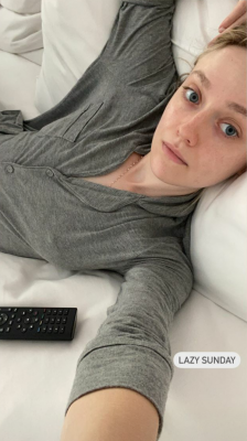 dakotafanningdaily-personalphotos6-009.png
