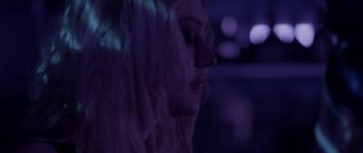 dakotafanningdaily-vienaandthefantomes-00290.jpg