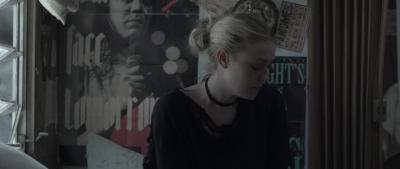 dakotafanningdaily-vienaandthefantomes-02030.jpg