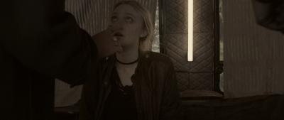 dakotafanningdaily-vienaandthefantomes-02308.jpg