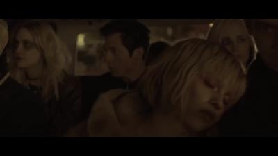 dakotafanningdaily-vienaandthefantomes-trailerscreencaptures-0028.jpg