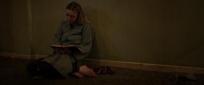 dakotafanningdaily-sweetnessinthebelly-00476.jpg