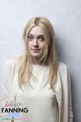 dakotafanningdaily-mikewindle-4.jpg