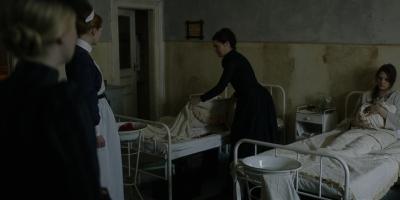 dakotafanningdaily-labyrinth-00528.jpg