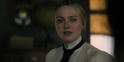 dakotafanningdaily-momentomori-0614.jpg